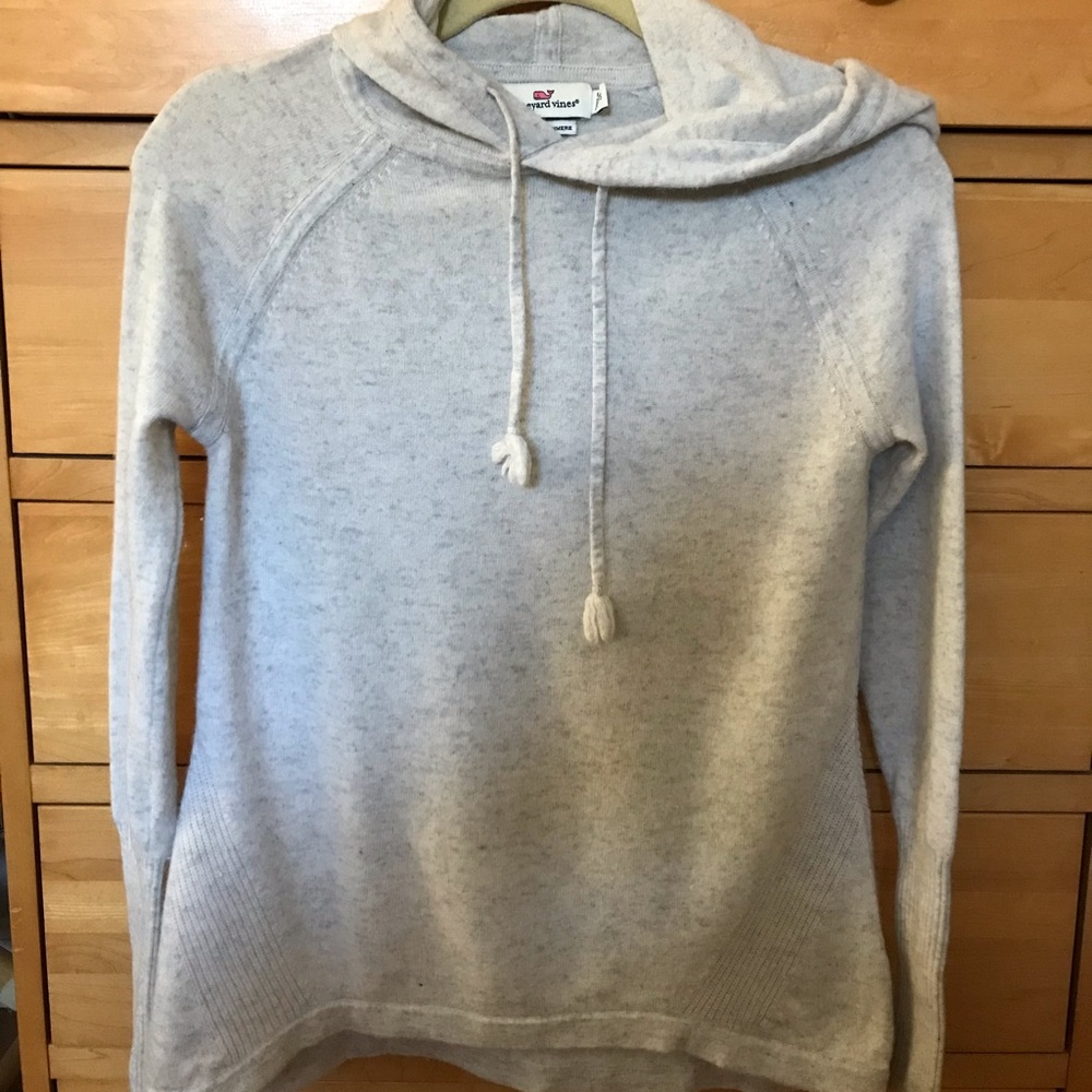 Vineyard Vines heathered hoodie wool/cashmere.